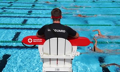 What are the swimming pool lifeguard jobs?